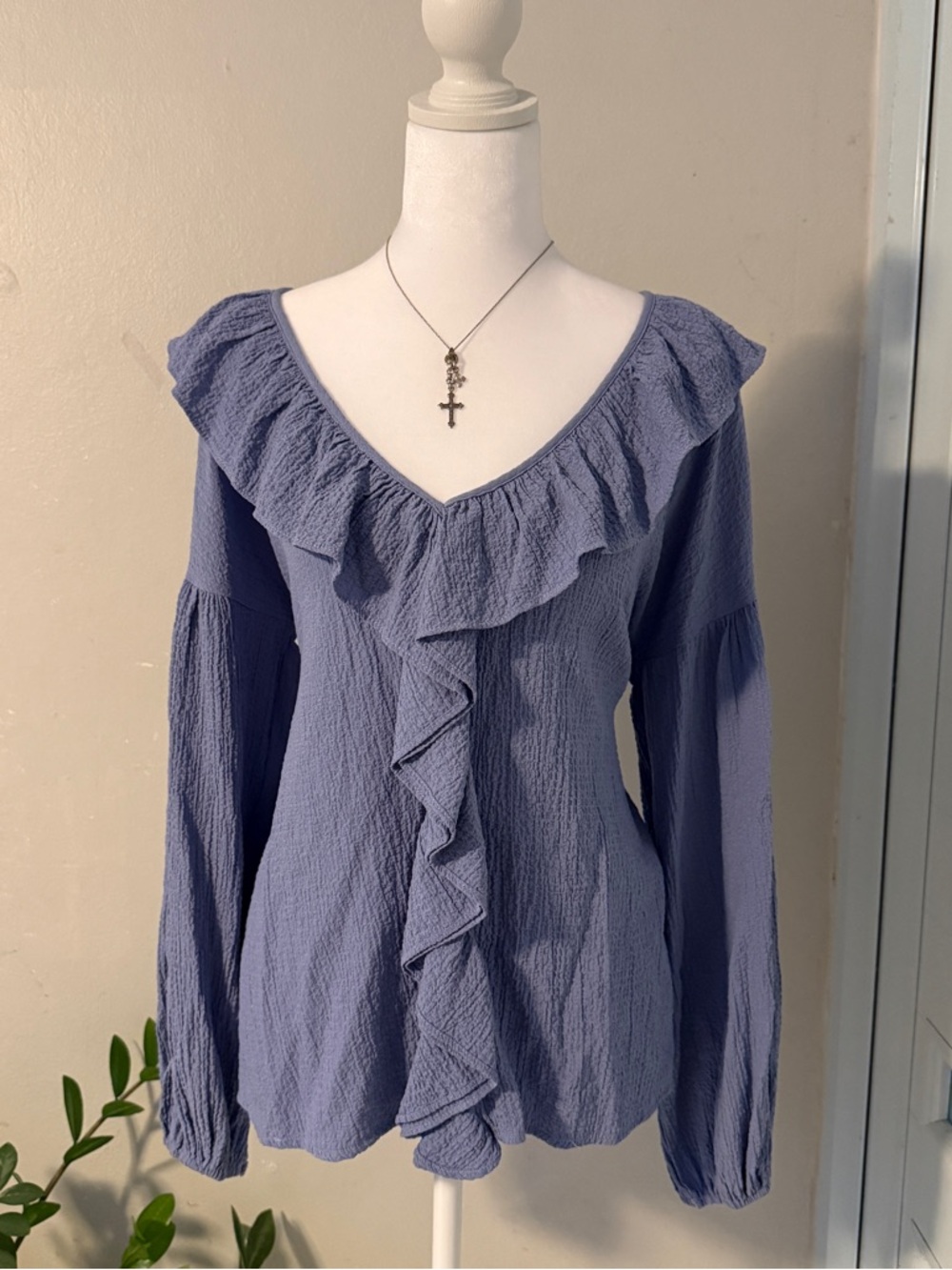 easel Lavender Ruffled V-Neck Long Sleeve Blouse